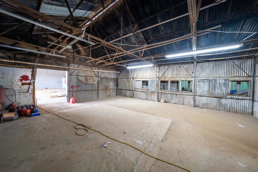 More Photos Of 2722-2724 Texas Ave, Lubbock Warehouse For Sale