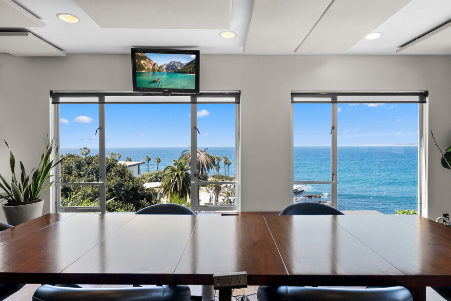 More Photos Of 1218-1224 Prospect St, La Jolla Office For Lease