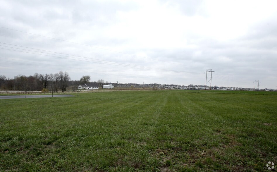 More Photos Of South Ridge Shoppes, Lake Saint Louis Land For Lease