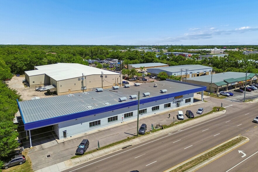 More Photos Of 9945 Race Track Rd, Tampa Industrial For Sale