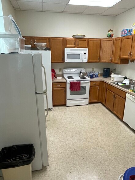 More Photos Of 530 N Locust St, Hagerstown Office For Sale