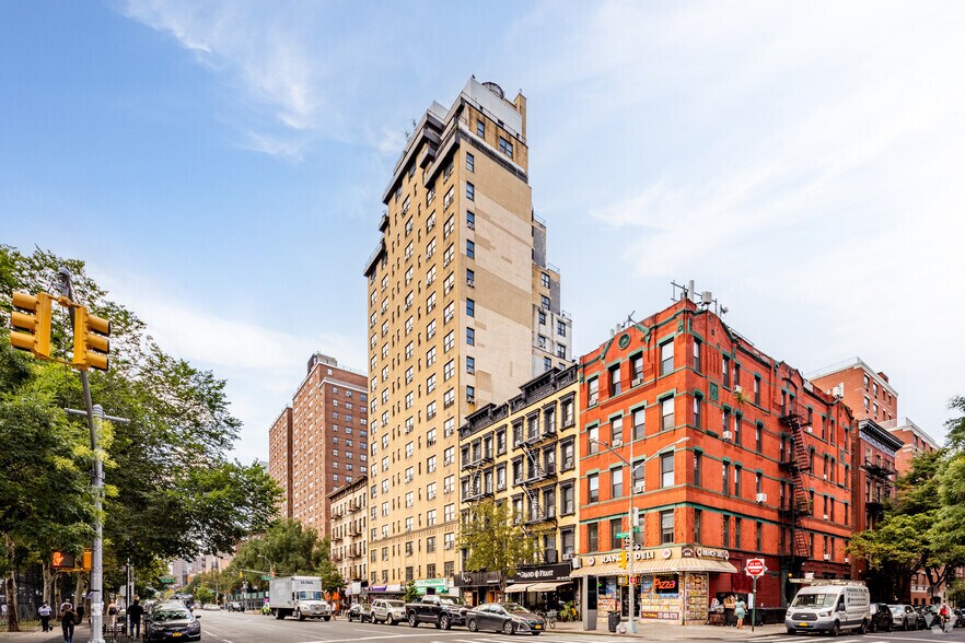 More Photos Of 850 Amsterdam Ave, New York Apartments For Lease