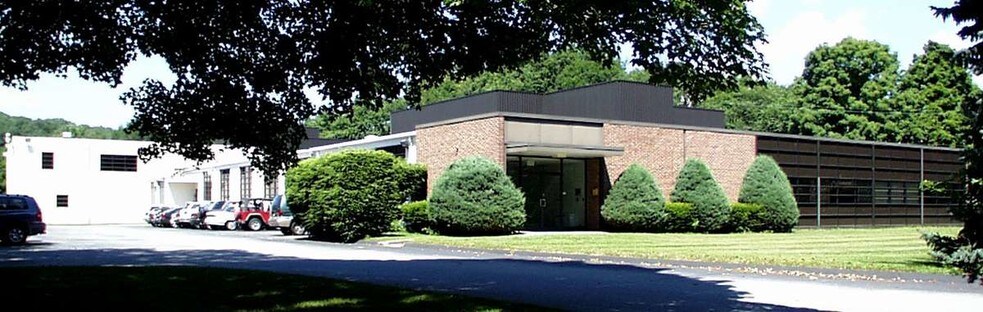 More Photos Of 141 Danbury Rd, Wilton Office For Sale