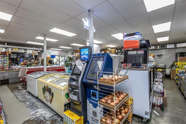 More Photos Of 1719 Lincoln St, Laredo Convenience Store For Sale