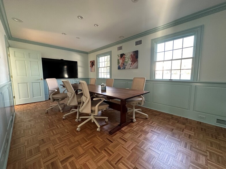 More Photos Of 78 Court St, Freehold Office Residential For Sale