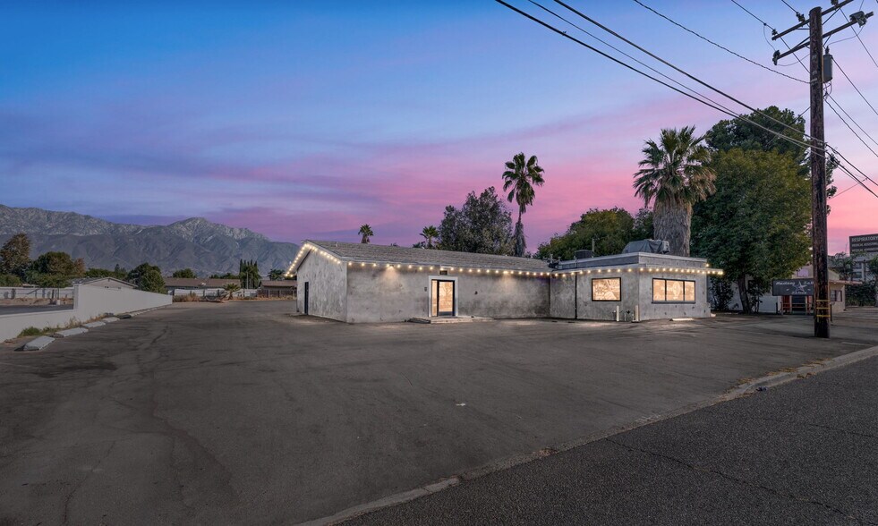 More Photos Of 10028 Foothill Blvd, Rancho Cucamonga Restaurant For Sale