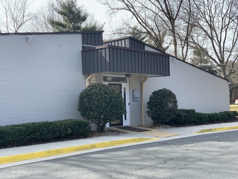 More Photos Of 1712 Clubhouse Rd, Reston Medical For Lease