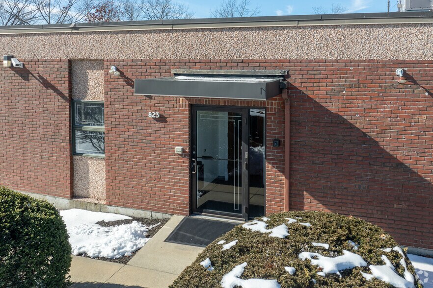 More Photos Of 823 Pleasant St, Norwood Light Manufacturing For Sale