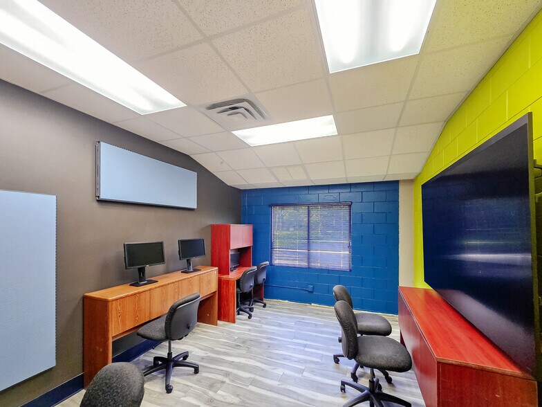 More Photos Of 5900 Tedder Rd, Fort Pierce Schools For Sale