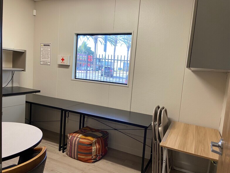 More Photos Of 800 S La Brea Ave, Inglewood Land For Lease