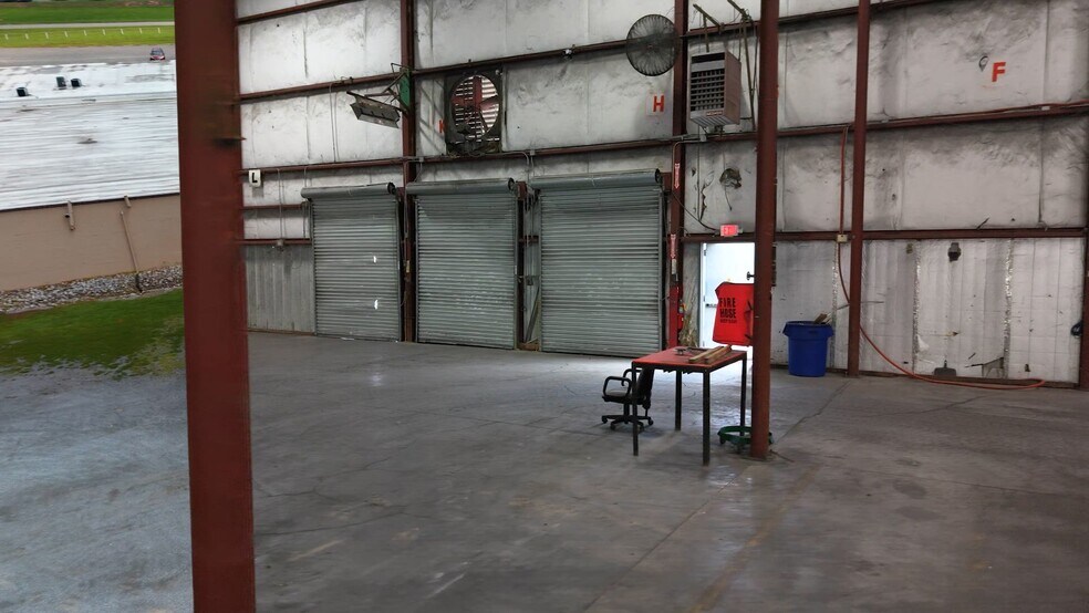 Primary Photo Of 213 Dennis St, Athens Warehouse For Lease