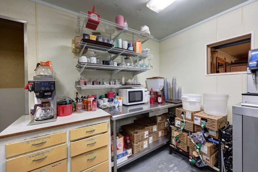 More Photos Of 1917 Pacific Ave, Long Beach Restaurant For Sale