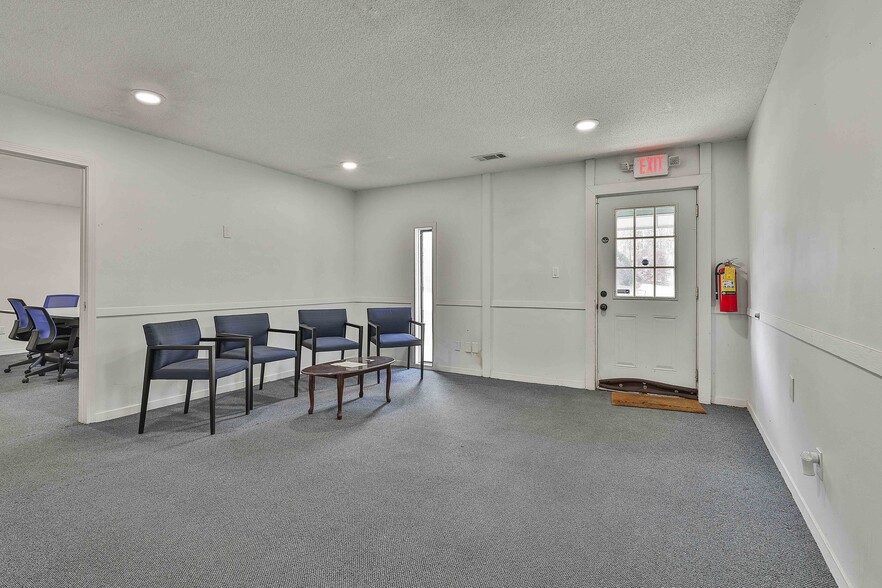 More Photos Of , Peachtree City Unknown For Sale