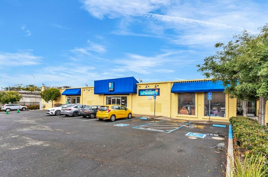 More Photos Of 12341 San Pablo Ave, Richmond Freestanding For Lease
