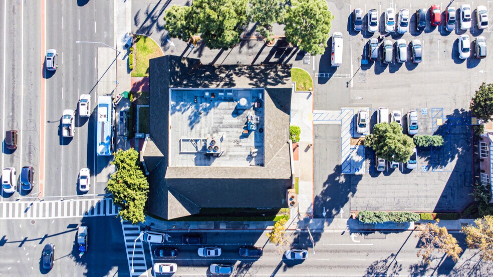 More Photos Of 14011 Beach Blvd, Westminster Bank For Sale