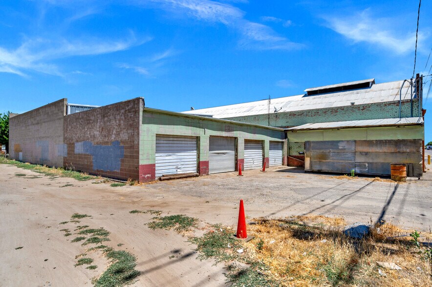 More Photos Of 203 E St, Lemoore Warehouse For Sale