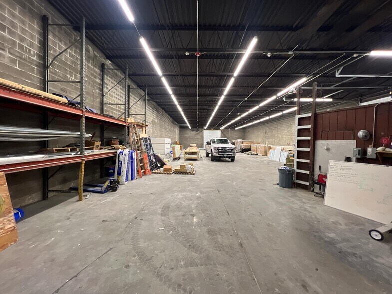 More Photos Of 159 Temple St, Nashua Warehouse For Lease