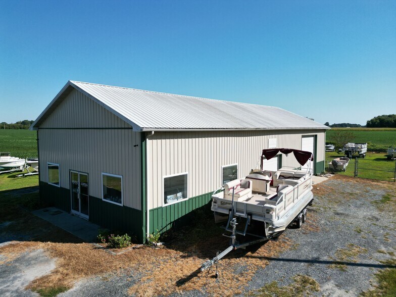 More Photos Of 1 Commerce Ln, Ridgely General Retail For Sale