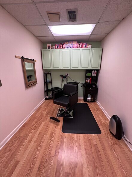 More Photos Of 406 Turtle Creek Dr, Shreveport Office For Sale