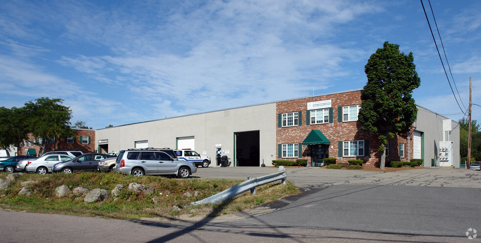 Primary Photo Of 55 Woodrock Rd, Weymouth Showroom For Lease