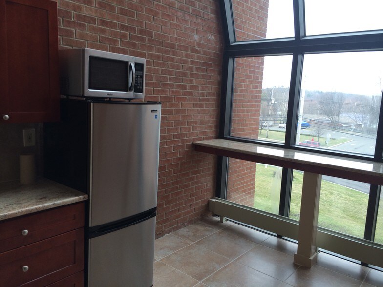 More Photos Of 280 State Route 35, Red Bank Medical For Lease