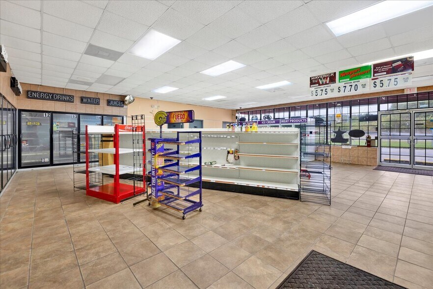 More Photos Of 4012 24th St N, Birmingham General Retail For Lease