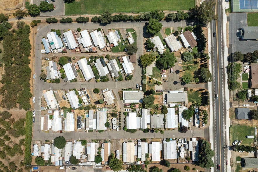 More Photos Of 11819 Yosemite Blvd, Waterford Manufactured Housing Mobile Home Park For Sale