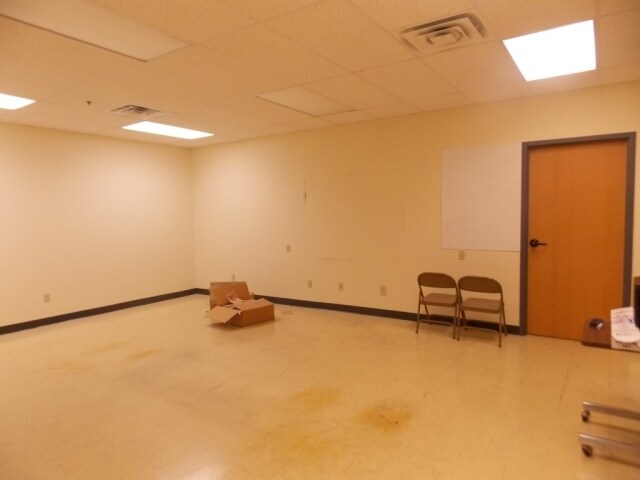 More Photos Of 320 E Methvin St, Longview Office For Lease