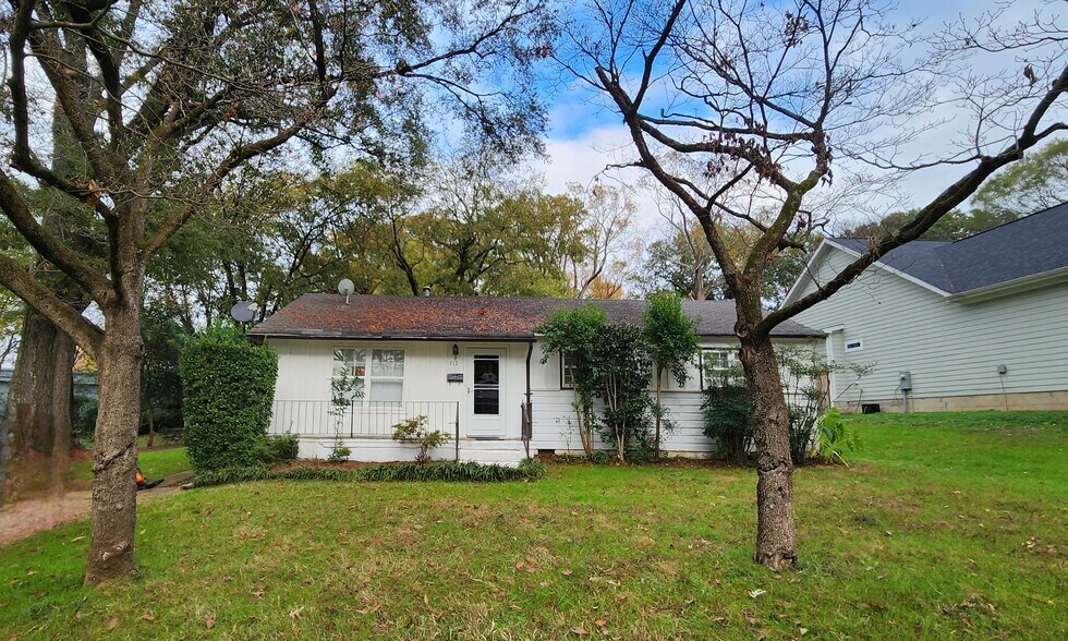 Primary Photo Of 717 Tennyson Dr, Charlotte Land For Sale