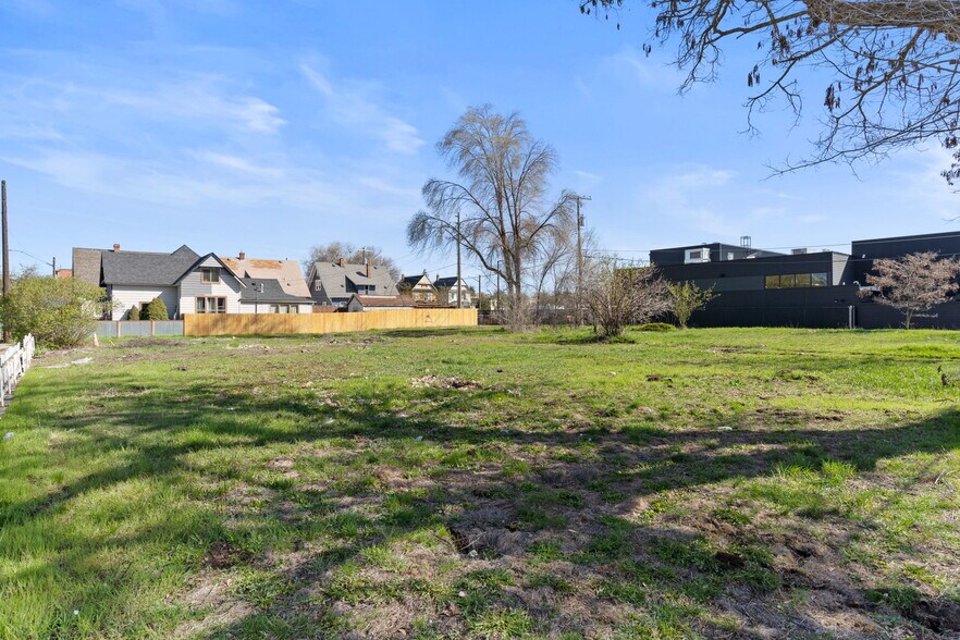 More Photos Of 1722 W Bridge Ave, Spokane Land For Sale