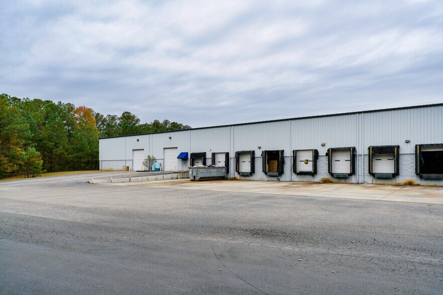 More Photos Of 5100 Rex McLeod Dr, Sanford Manufacturing For Sale