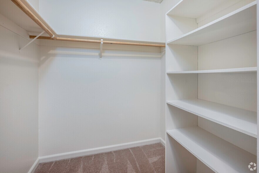 More Photos Of 6546 Auburn Blvd, Citrus Heights Apartments For Sale