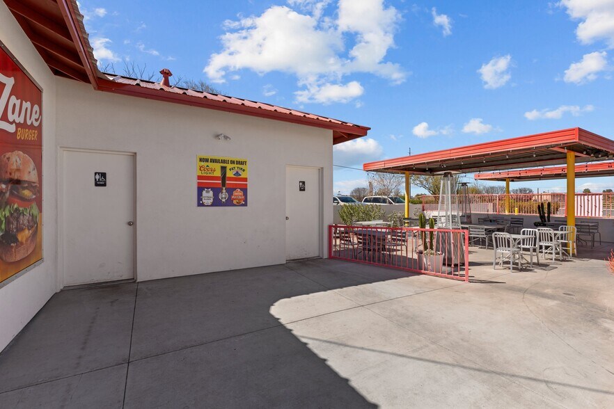 More Photos Of 1151 W Wickenburg Way, Wickenburg Fast Food For Sale