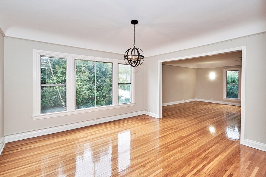 More Photos Of 6669 De Longpre Ave, Los Angeles Apartments For Sale