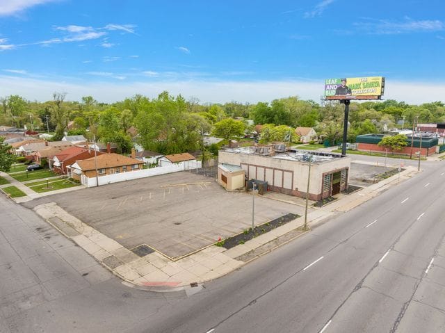 More Photos Of 16301 W Eight Mile Rd, Detroit Freestanding For Sale