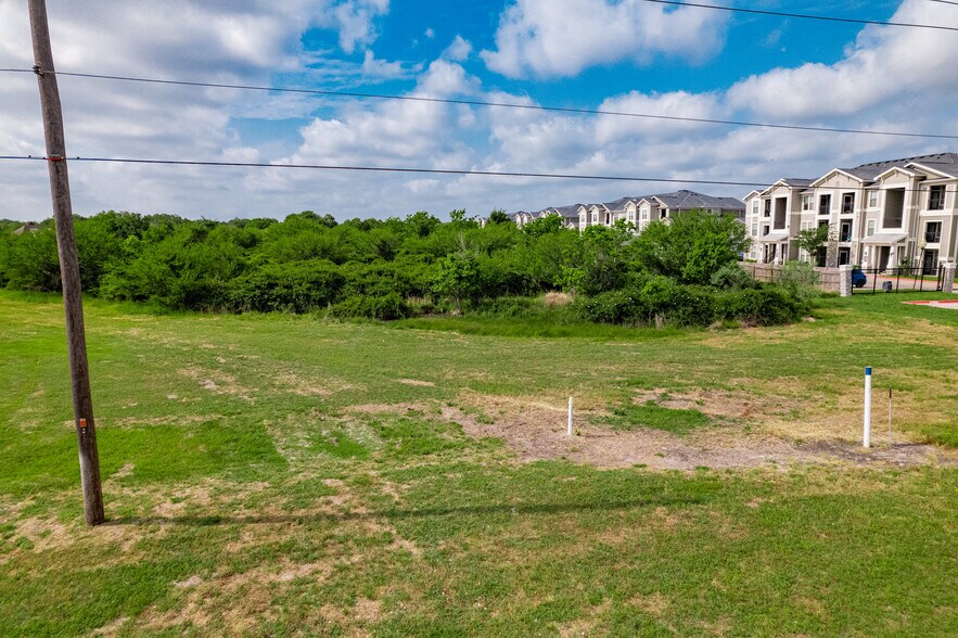 More Photos Of 8303 Zac Lentz Parkway, Victoria Land For Sale