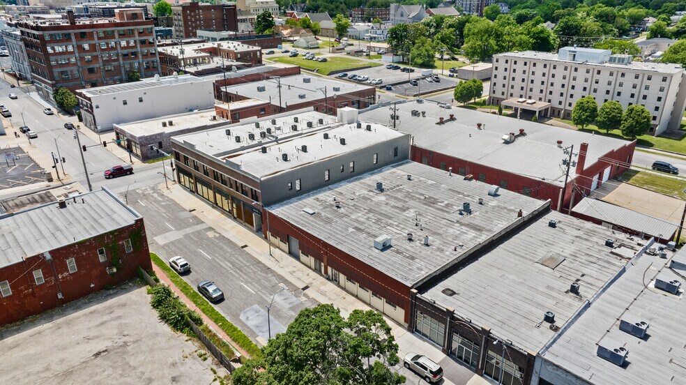 More Photos Of 124 S Joplin Ave, Joplin Warehouse For Sale