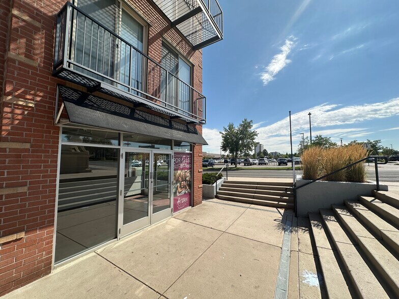 More Photos Of 801-901 Englewood Pky, Englewood Apartments For Lease