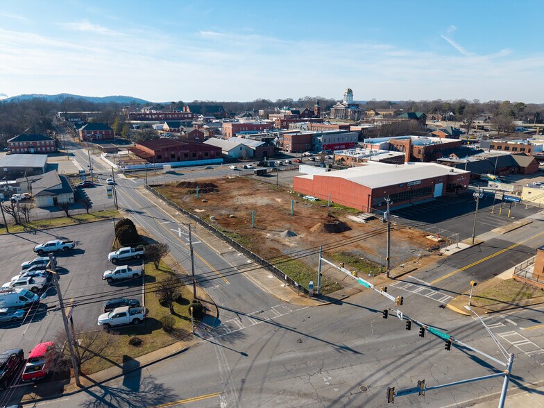 More Photos Of 21 Leake st, Cartersville General Retail For Sale