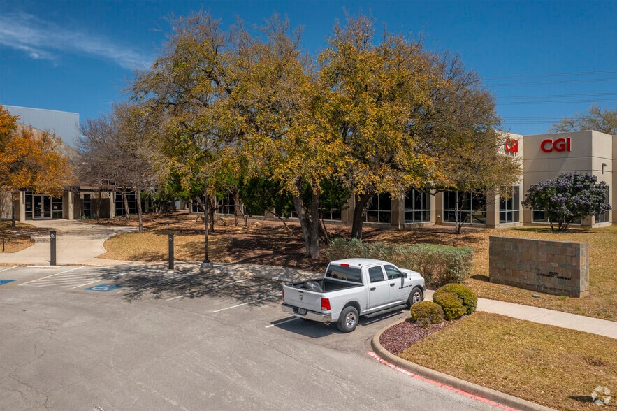 Primary Photo Of 5555 Northwest Pky, San Antonio Office For Lease