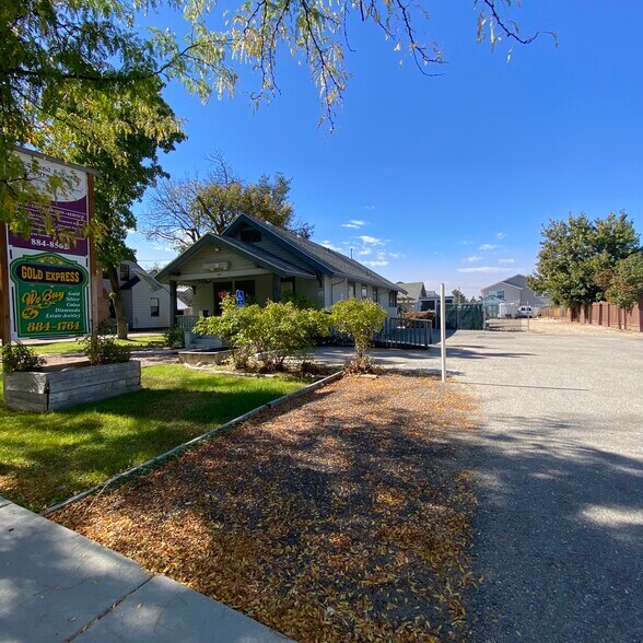 More Photos Of 1403 N Main St, Meridian Office For Sale