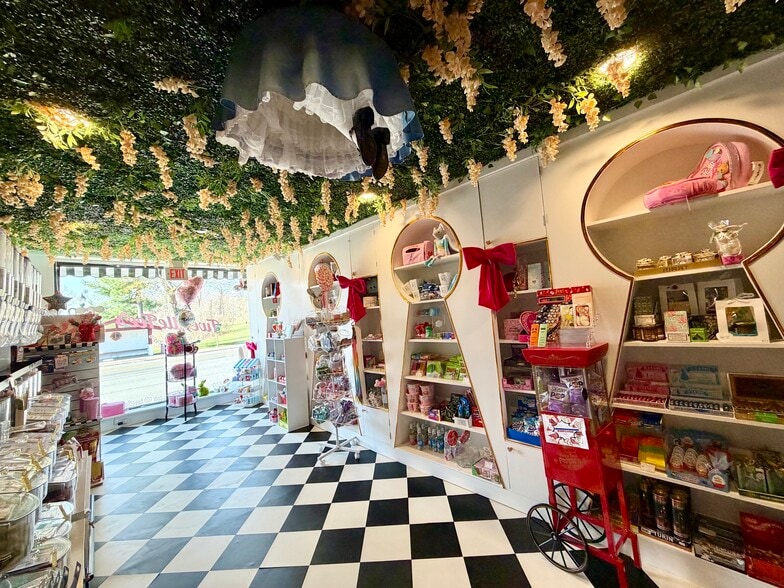 More Photos Of 522 Bloomfield Ave, Verona Storefront Retail Residential For Sale