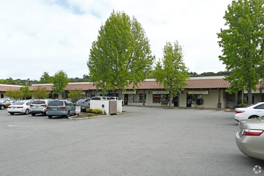 More Photos Of 7425 El Camino Real, Atascadero Storefront Retail Office For Sale