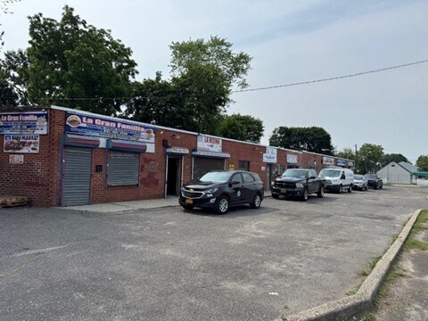 More Photos Of 1309-1323 Straight Path, Wyandanch Storefront Retail Office For Lease