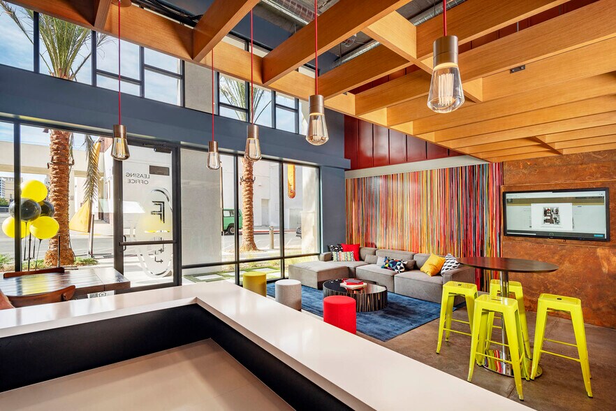 Primary Photo Of 901 E Fremont St, Las Vegas Coworking Space