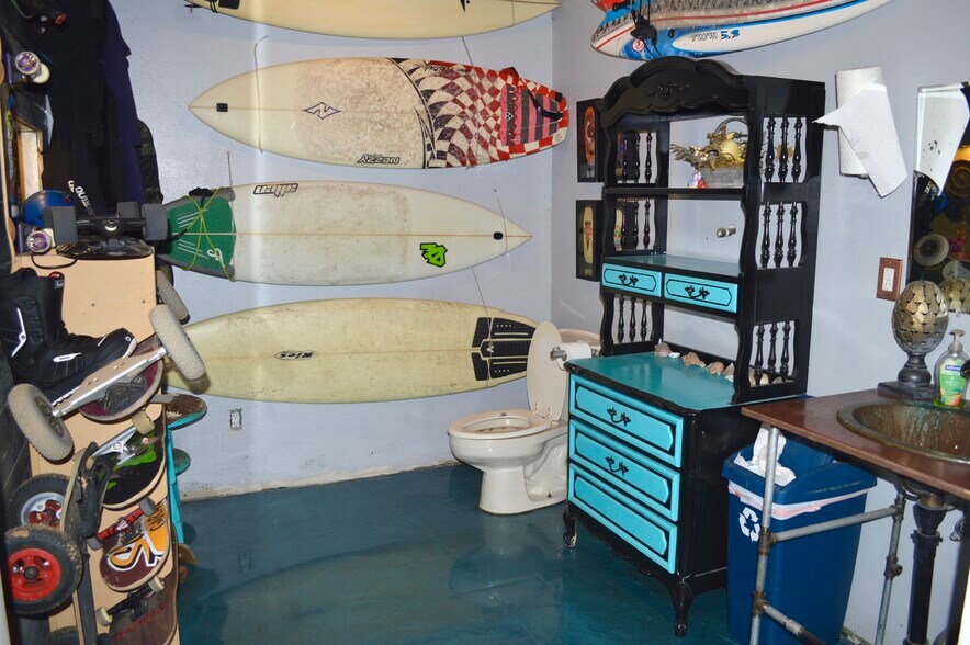 More Photos Of 457 El Cajon Blvd, El Cajon Storefront For Sale