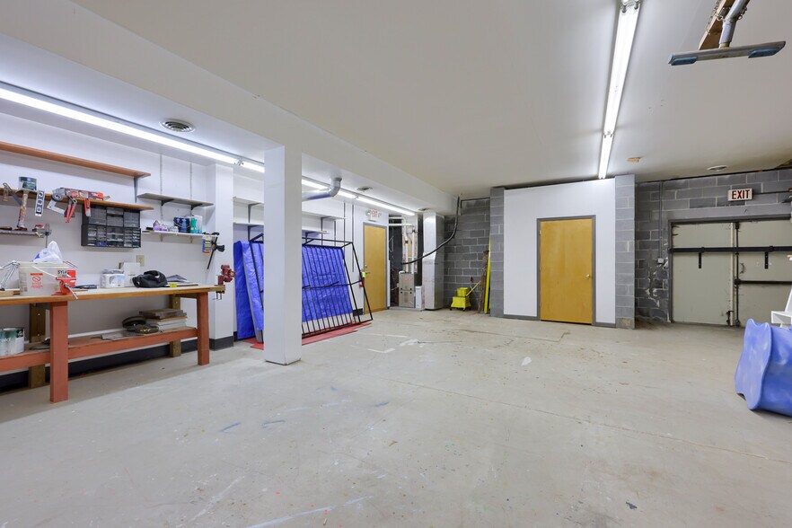 More Photos Of 3725 Kutztown Rd, Laureldale General Retail For Sale