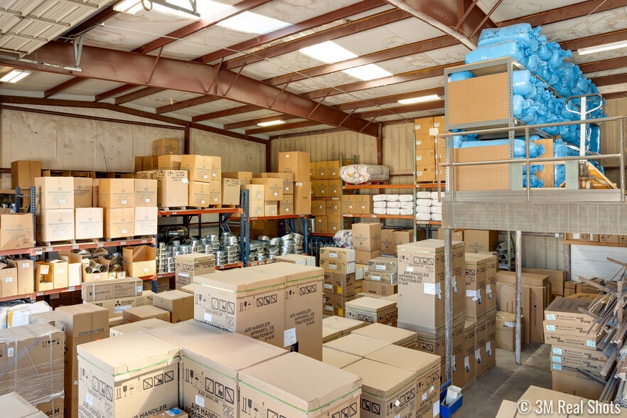 More Photos Of 914 Arroyo St, San Angelo Warehouse For Lease