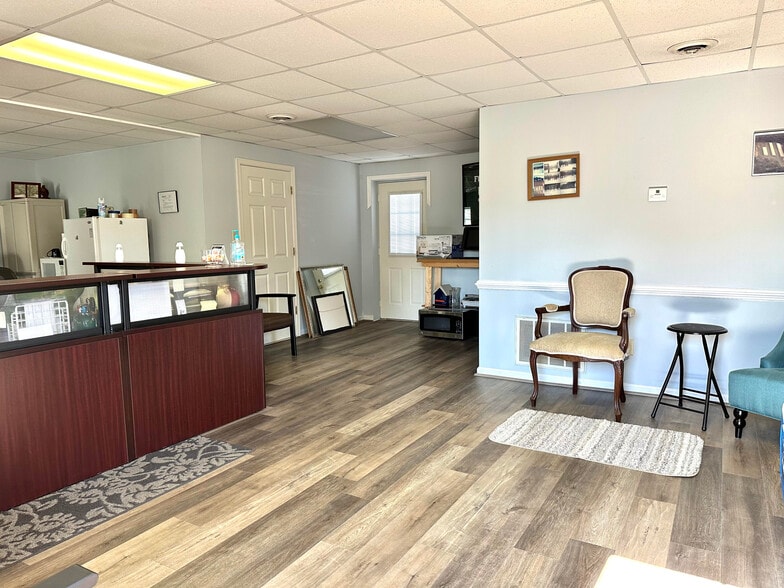 More Photos Of 4041 Davis hwy, Louisa Specialty For Sale