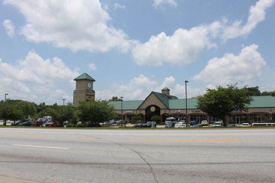 More Photos Of 2328 S College St, Auburn General Retail For Sale